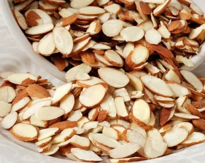 تصویر 3 از قیمت خرید بادام درختی پرک شده  + فروش ویژه